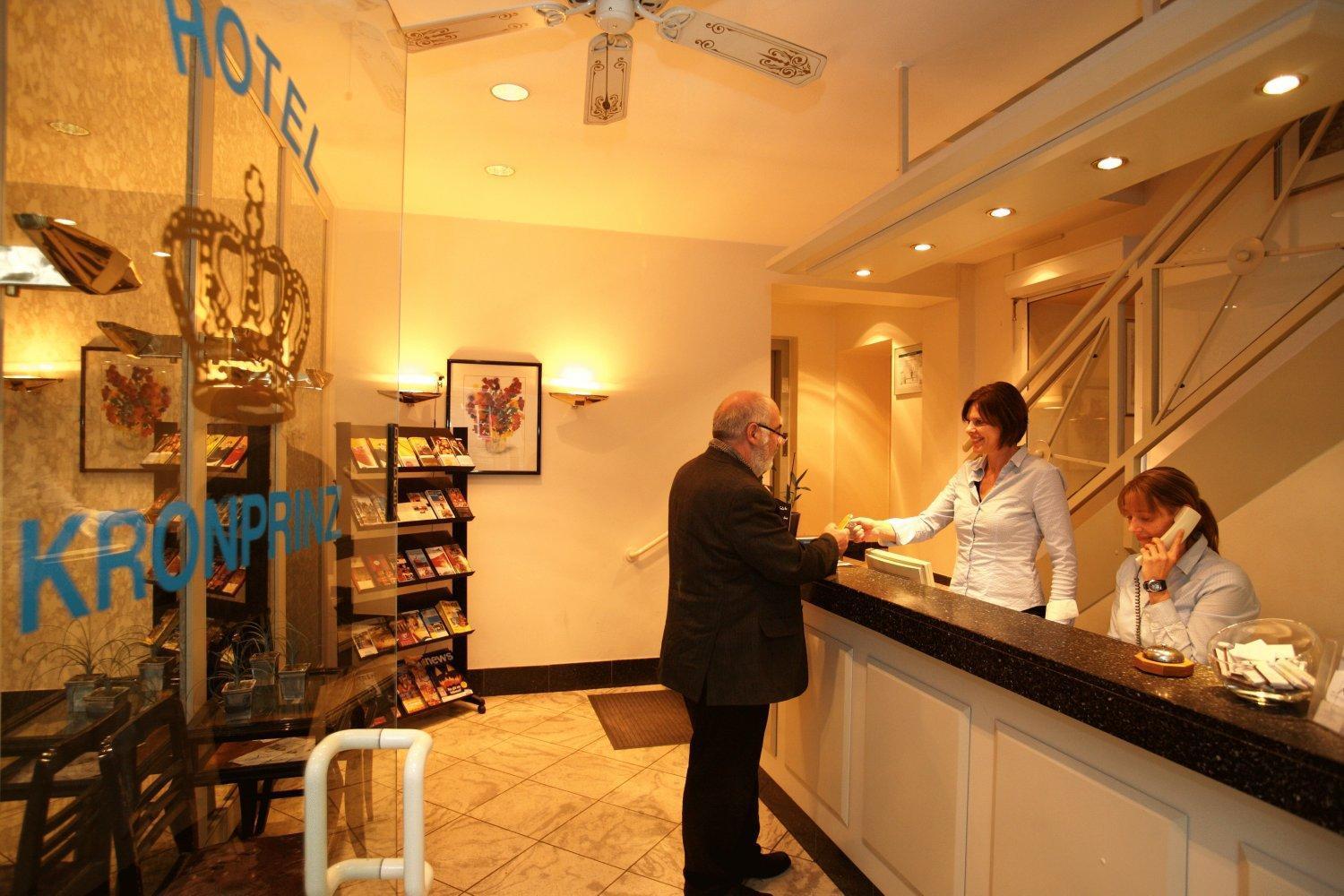 Hotel Kronprinz Garni Minden  Esterno foto